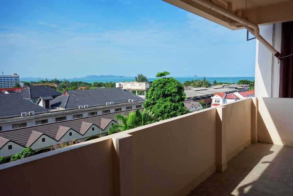 Lek Jomtien Hotel Room photo